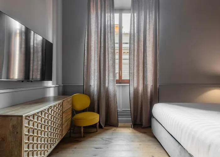 Spiriti , New Opening Piazza Di Pietra * Roma